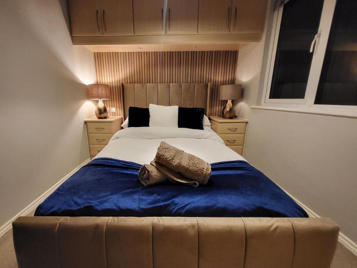 Cheerful 3 Bedroom Lodge At White Cross Bay Windermere Esterno foto